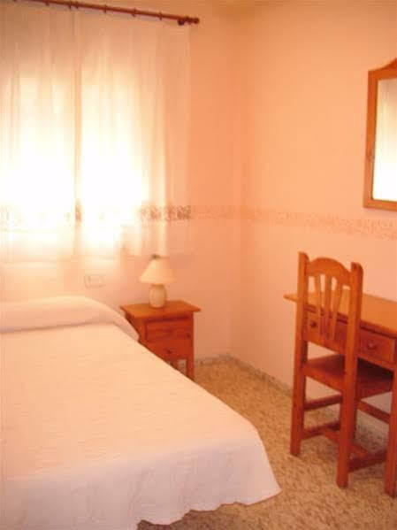 Hostal Villa Mercedes Chipiona Esterno foto